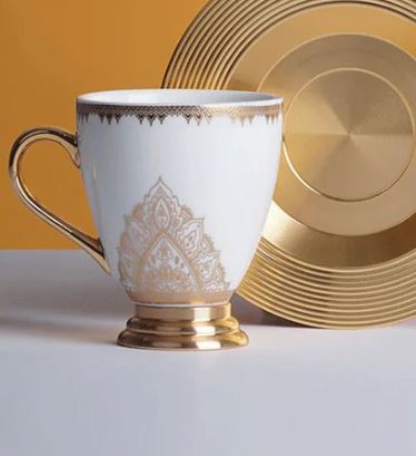 ACAR AHENK Set de 6 tasses à café en porcelaine et métal ACAR AHENK 6'lı Porselen Kahve Fincan ACAR AHENK Set mit 6 Kaffeetassen aus Porzellan und Metall