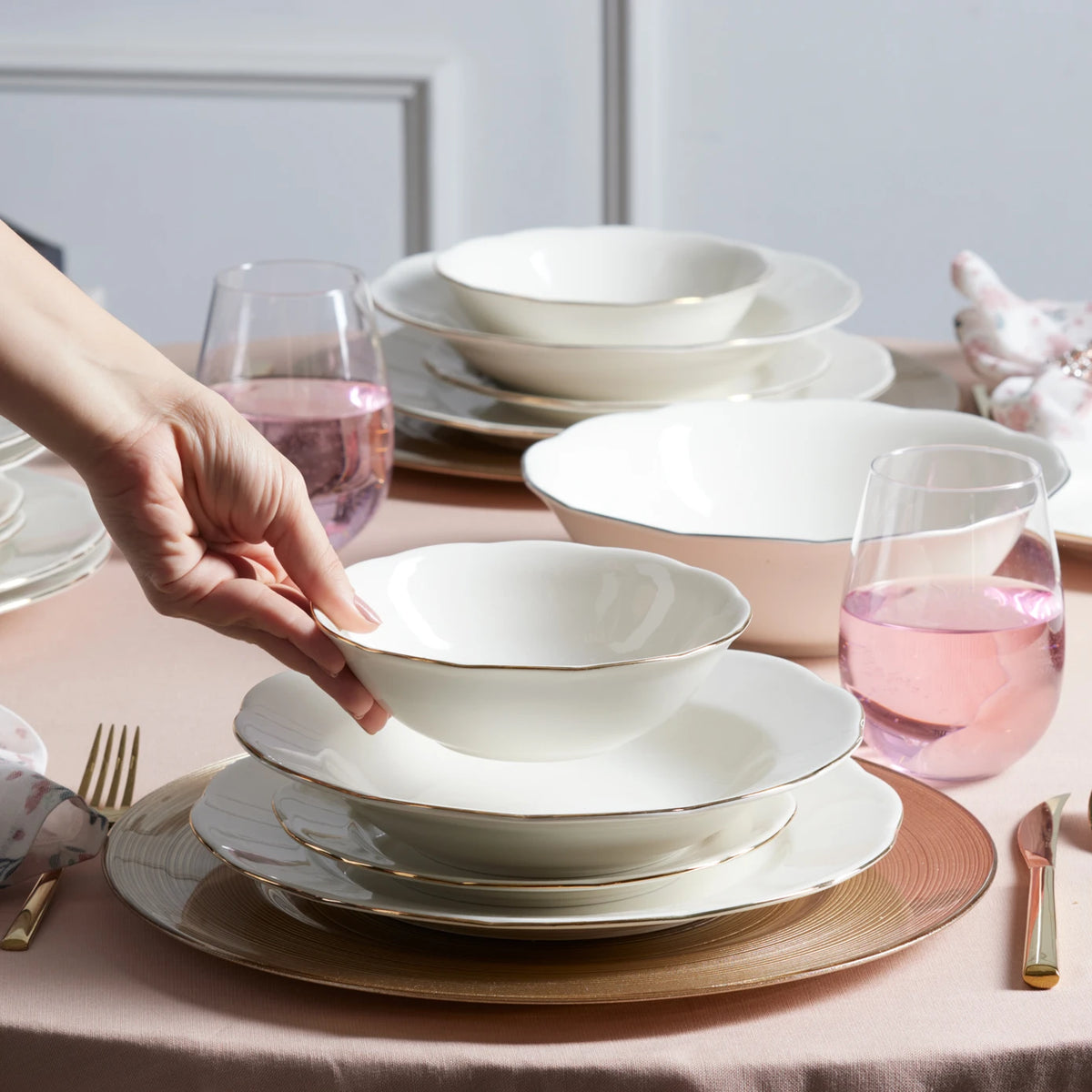 Karaca Earth Collection - Set di piatti da tavola in gres porcellanato con piatti da portata e dessert, ciotole, 52 pezzi, in gres porcellanato, per 12 persone (multi