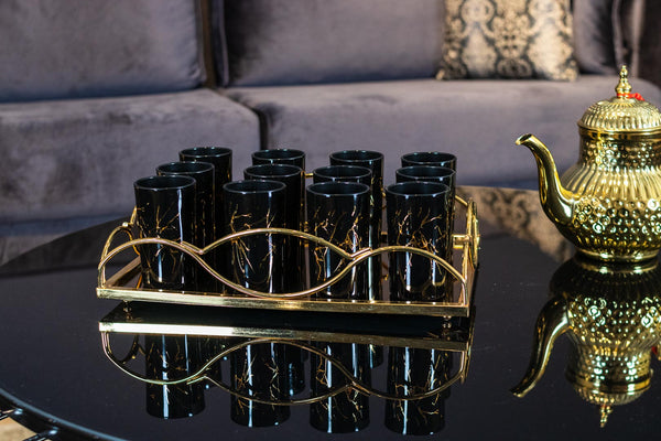 Lot de 12 verres à thé noir avec motifs doré 12'li Siyah çay bardağı seti altin desenli Set mit 12 schwarzen teegläsern mit Goldenen mustern