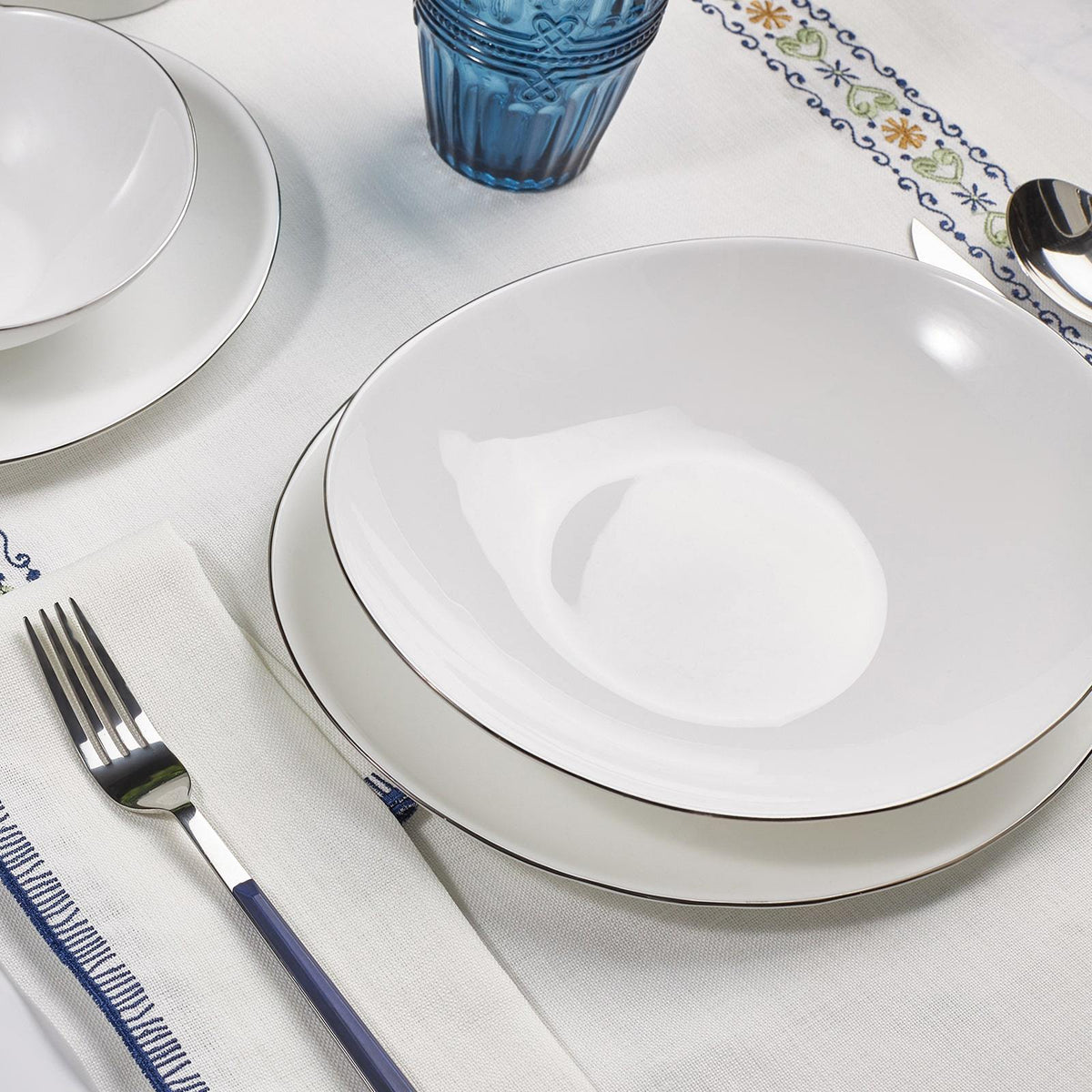 Karaca Felix Service De Table 18 Pièces Porcelaine - 6 Personnes - Blanc - Assiettes Bols